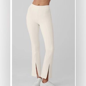 Alo yoga 7/8 flutter legging